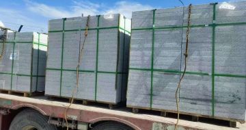 清远 芝麻白花岗岩地铺石装车日常