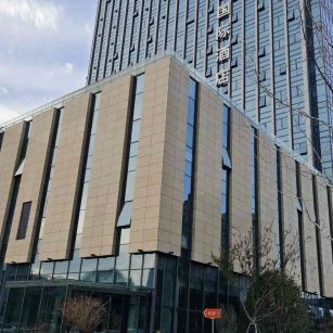 清远 黄金麻花岗岩外墙干挂