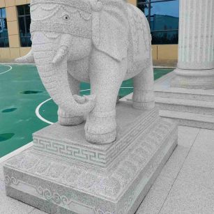 清远 白麻花岗岩动物异形石雕-大象
