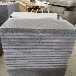 清远 芝麻白5公分火烧地铺成品，900*400，规格可定制