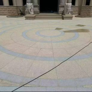 清远 黄金麻芝麻灰花岗岩石材地铺拼接效果