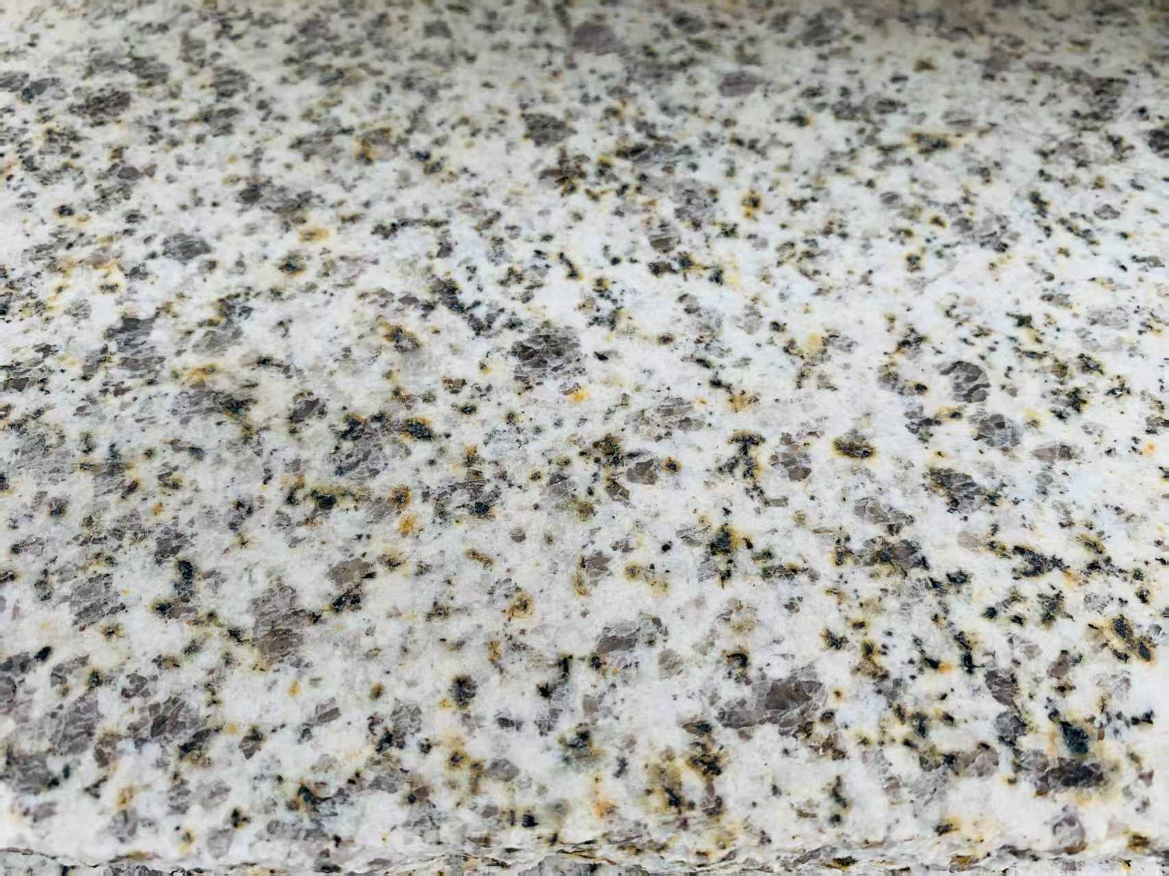 清远 黄金麻花岗岩石材浅黄光面