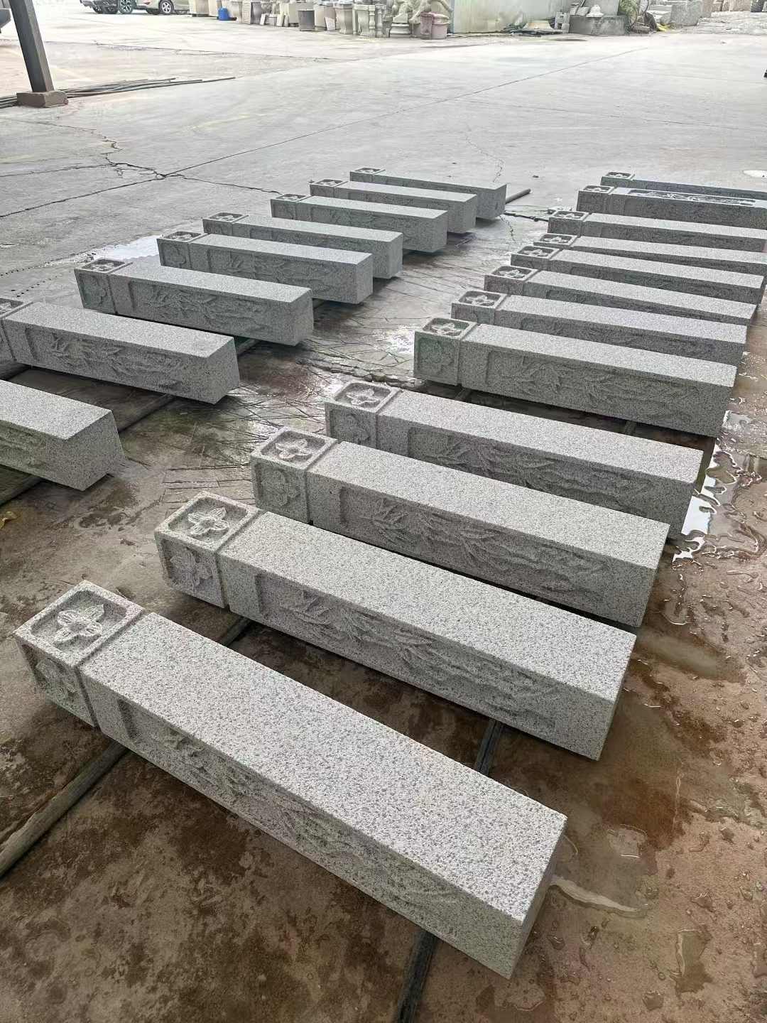 清远 白麻方柱雕花防水