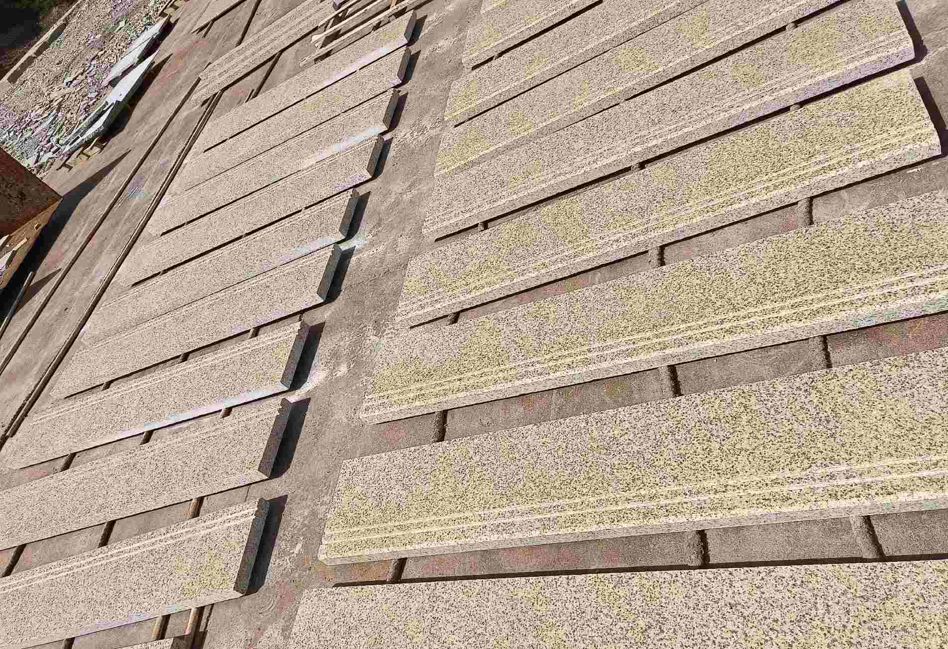 清远 黄金麻花岗岩光面楼梯踏步