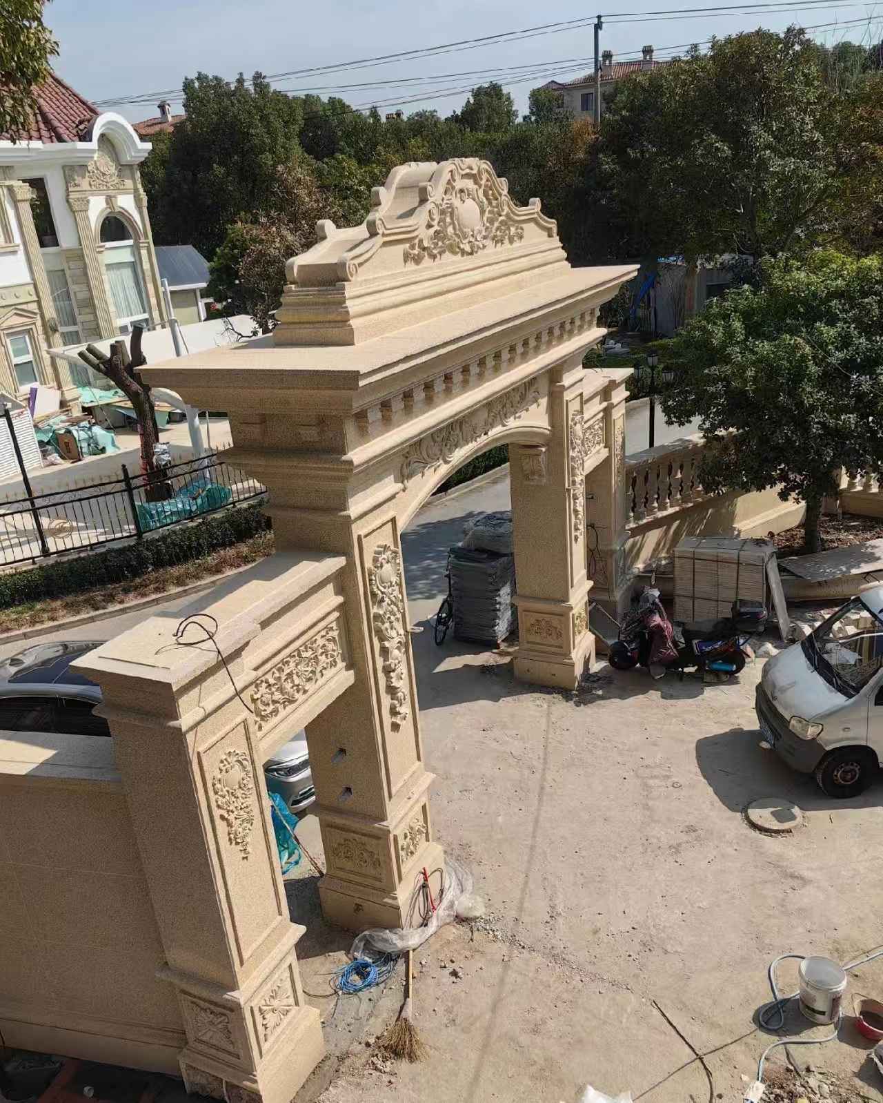 清远 黄金麻荔枝面花岗岩别墅门楼