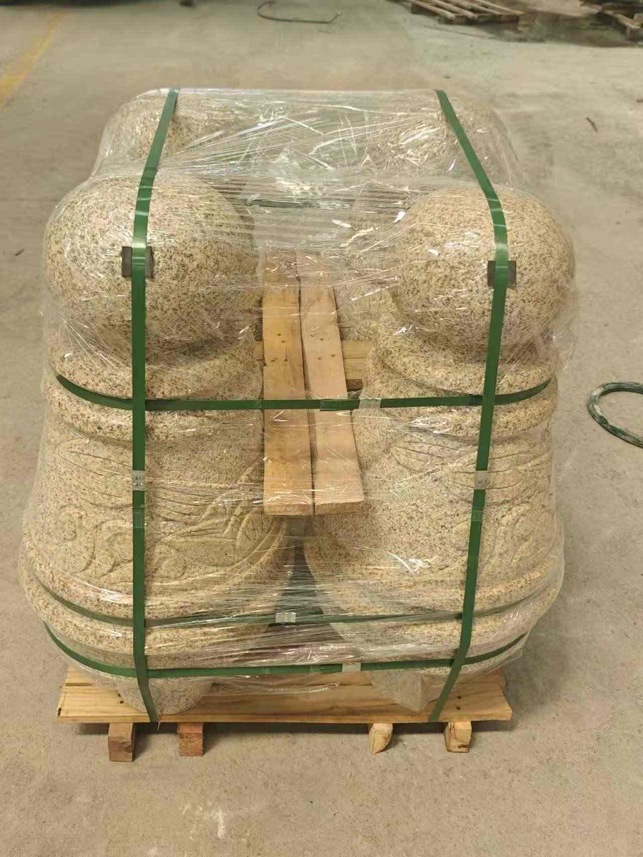 清远 黄金麻异形定制雕花——棒棒糖挡车柱