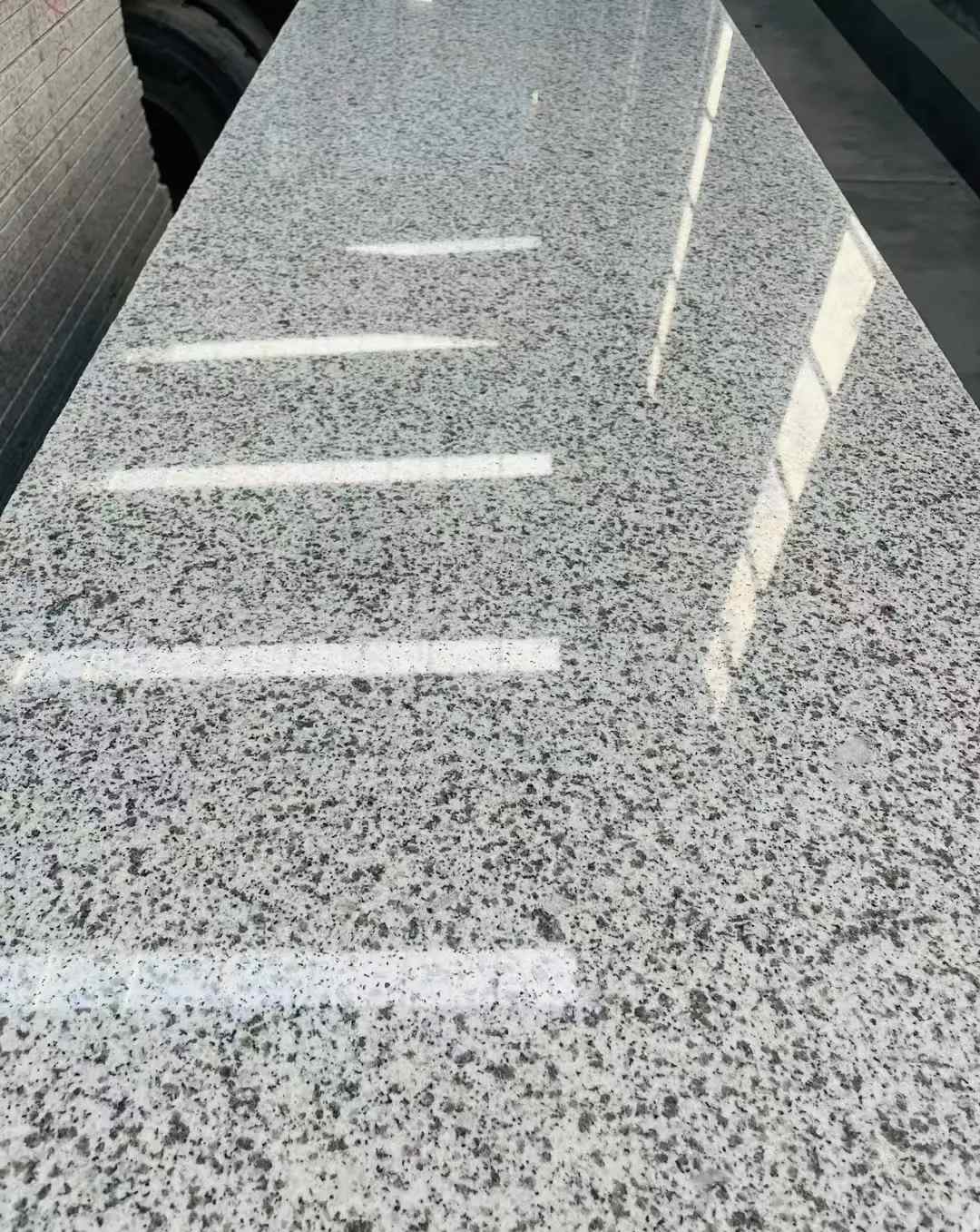 清远 白麻花岗岩光面毛板