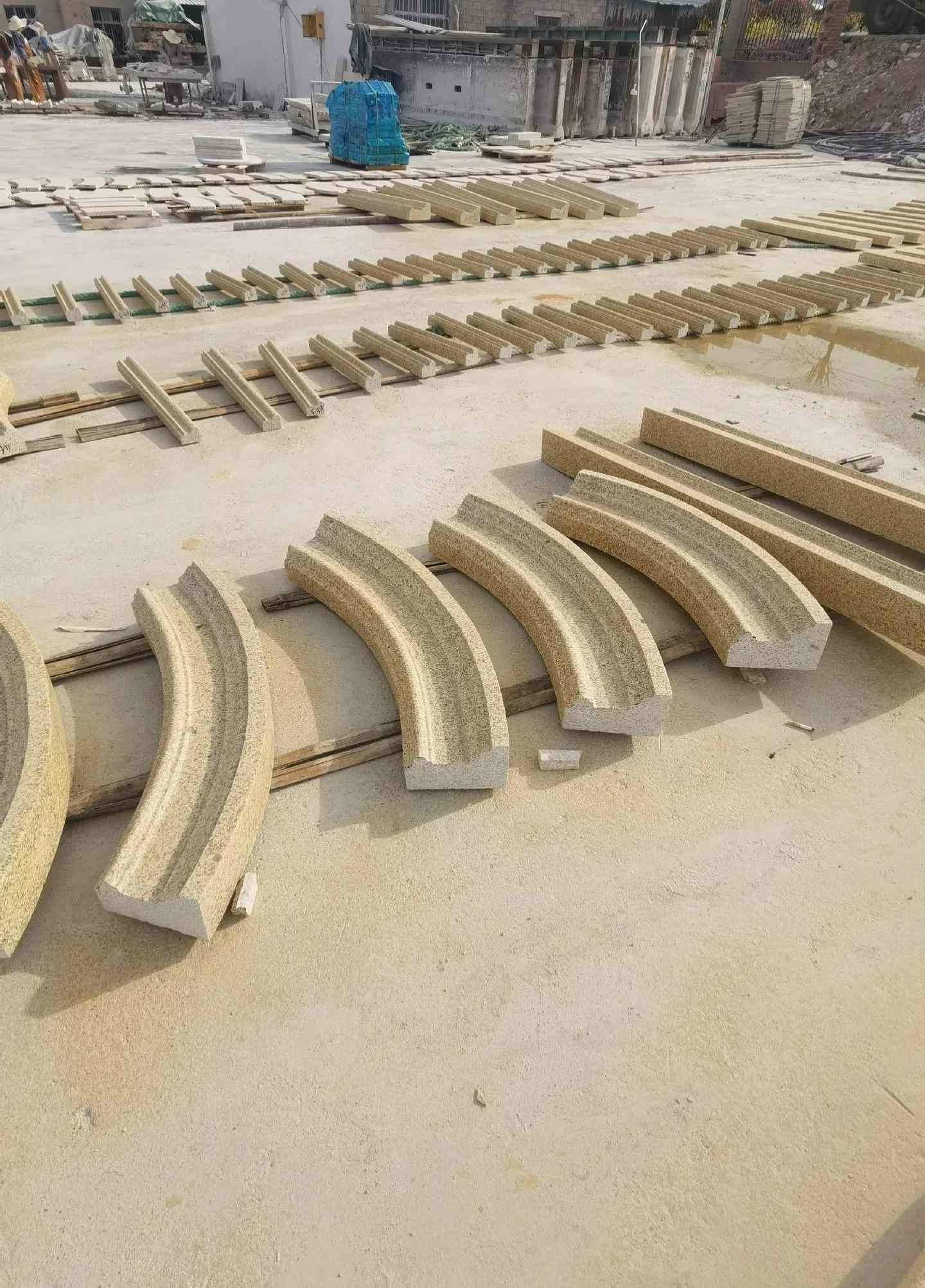 清远 黄金麻花岗岩别墅线条